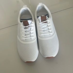 Steve Madden sneakers size 10.5 never been worn